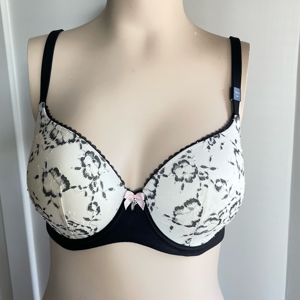 Size 36DD  Bra